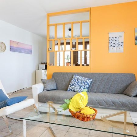 Appartement Lecce Colorful Flat With Terrace & Parking Extérieur photo