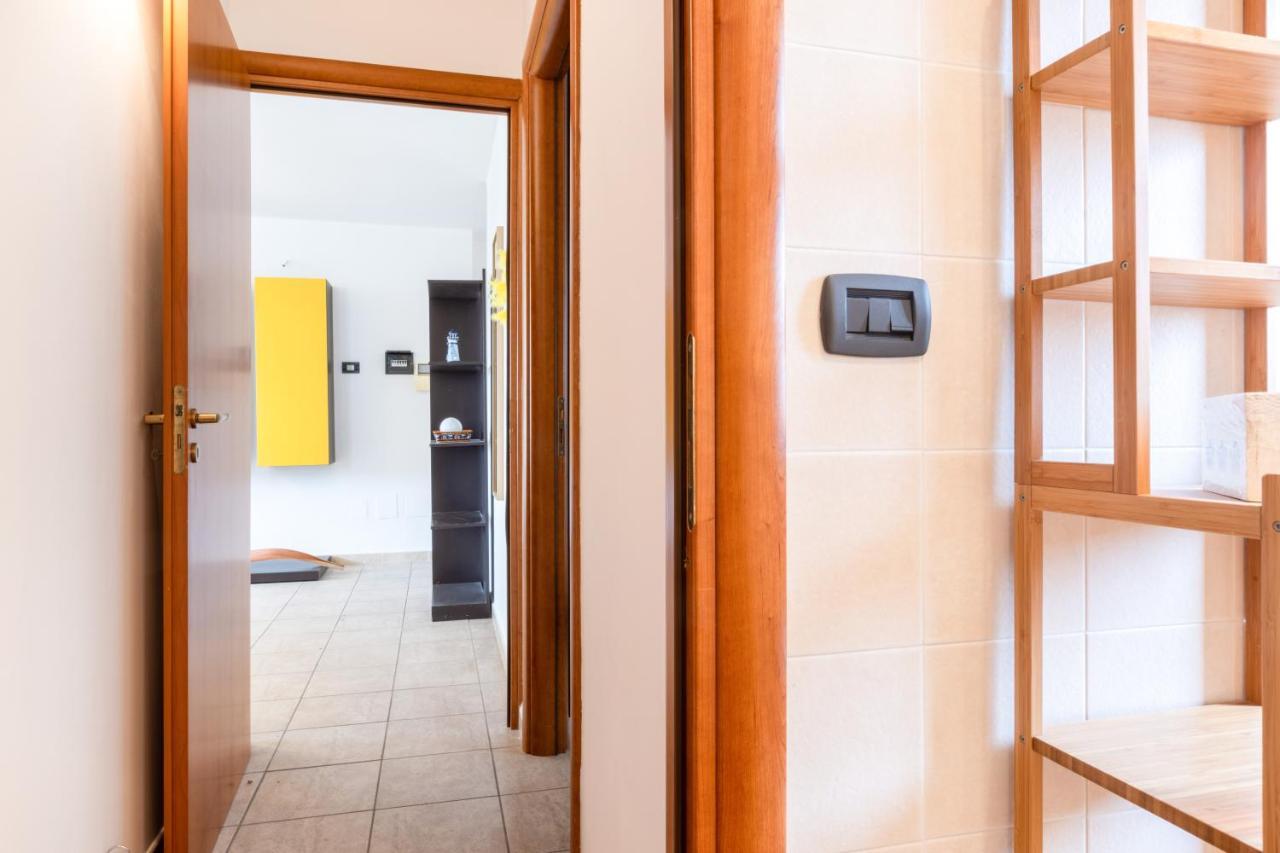 Appartement Lecce Colorful Flat With Terrace & Parking Extérieur photo