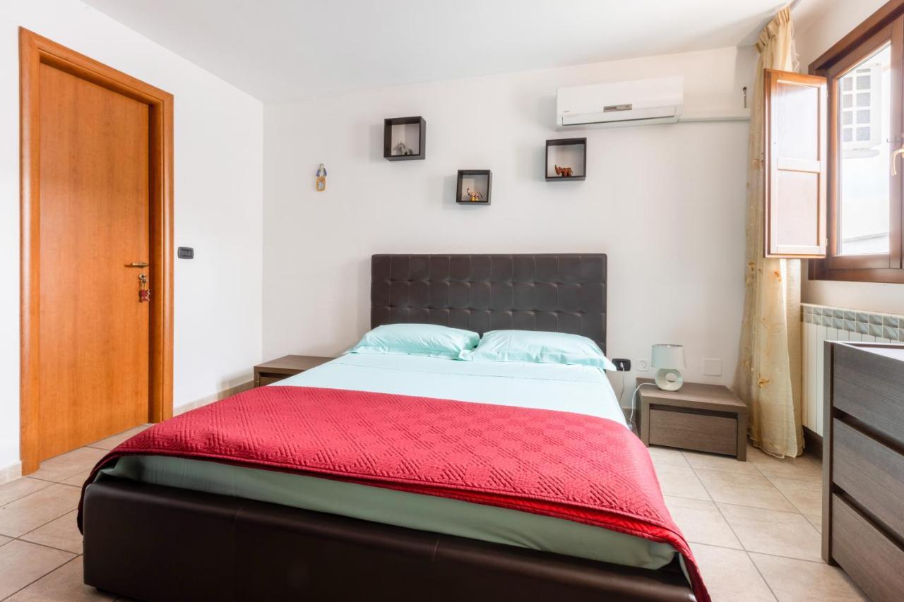 Appartement Lecce Colorful Flat With Terrace & Parking Extérieur photo